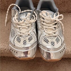Bottega Veneta silver & White Leather Sneakers